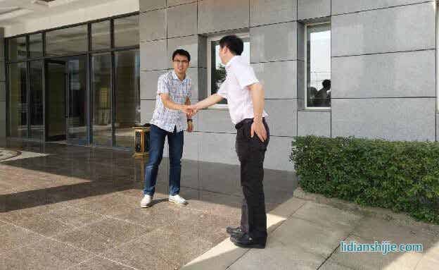 四川綿陽(yáng)市經(jīng)信委副主任王欣一行來(lái)四川富驊新能源考察