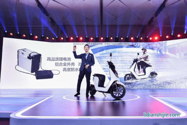 Honda發布中國首款鋰電池電動摩托車V-GO