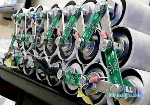 锂离子电? title=