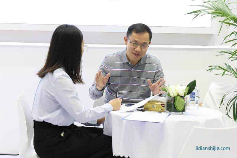 華自科技副總裁兼精實(shí)董事長、總經(jīng)理黃劍波