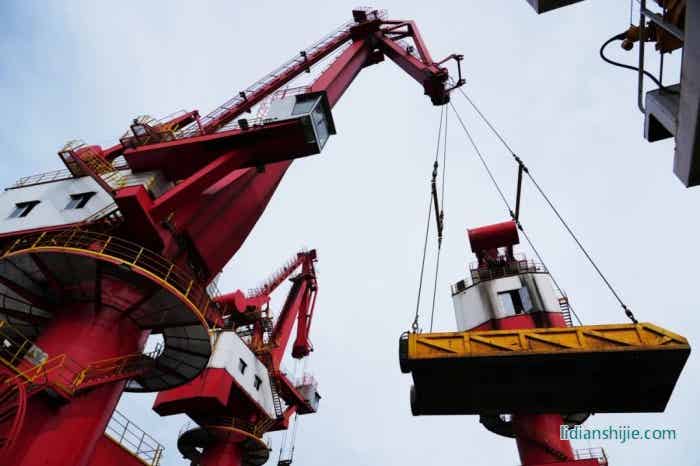 超萬金噸鎳產(chǎn)品在中偉印尼北莫羅瓦利產(chǎn)業(yè)基地園區(qū)碼頭裝載完畢 超萬金噸鎳產(chǎn)品在中偉印尼北莫羅瓦利產(chǎn)業(yè)基地園區(qū)碼頭裝載完畢